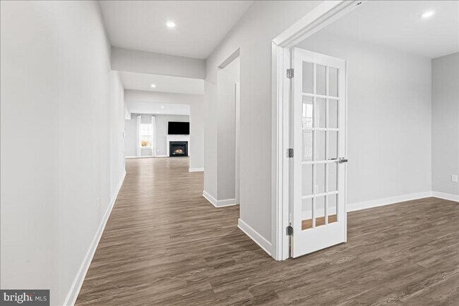 Building Photo - 712 Wallasey Dr