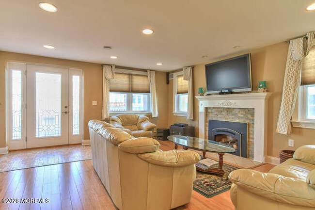 Building Photo - 106 Elizabeth Ave