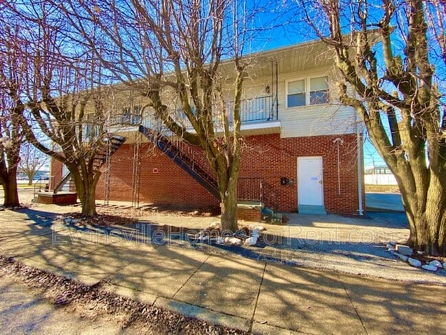 Primary Photo - 212 N Lafayette Ave
