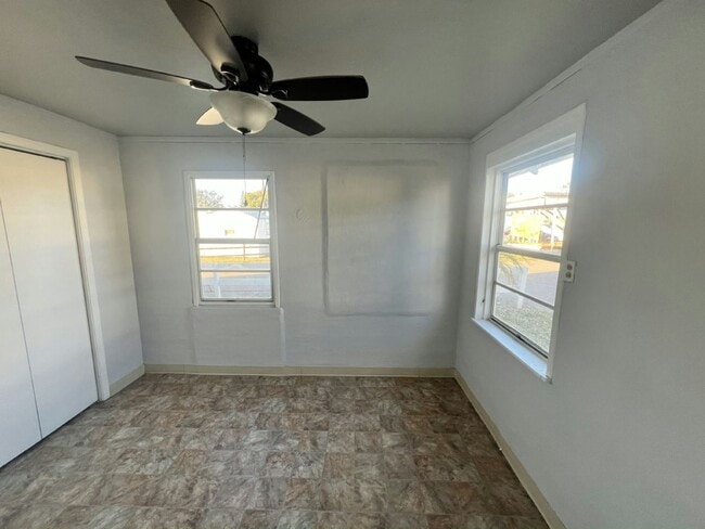 Building Photo - 138 Southland Ct