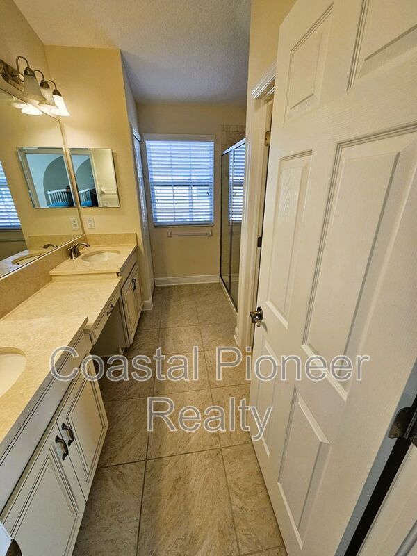 Building Photo - 11541 Crowned Sparrow Ln