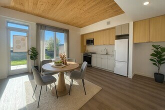 Building Photo - 154 Broadway