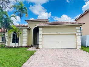 Building Photo - 2247 Portofino Ave