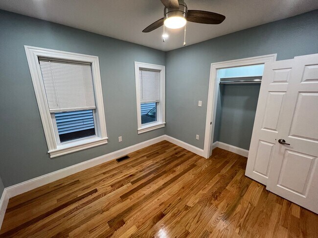 Building Photo - Harvard/Inman Square, High-End Finishes, I...