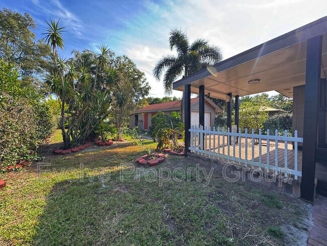 Building Photo - 931 Shine Ave