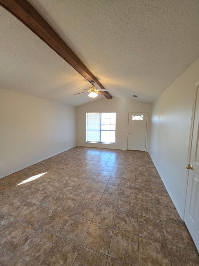 Building Photo - 817-825 West 12th St.