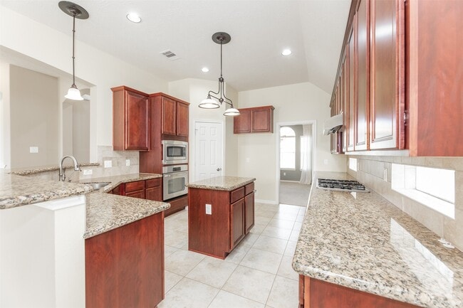 Building Photo - 25919 Pebble Terrane Ln