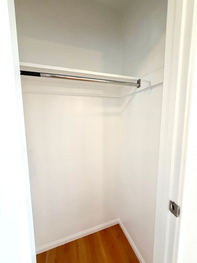 Building Photo - 55+ community-Move-in Ready 2 Bedroom 2 Bath Sun City Home!