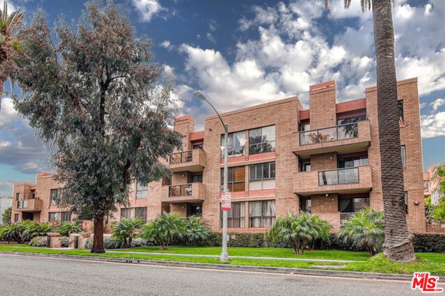 Building Photo - 235 S Tower Dr