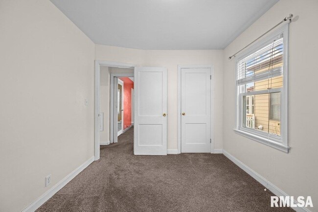 Building Photo - 1916 33rd St