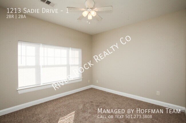 Building Photo - 1213 Sadie Dr