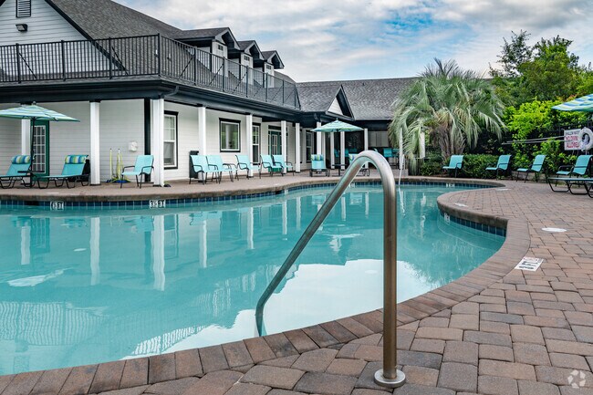 Clubhouse Pool Entrance - Preserve at Port Royal