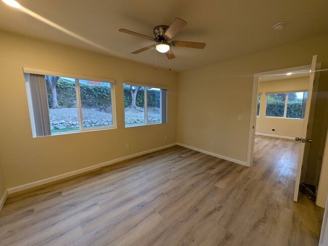 Building Photo - 1938 N Mills Ave