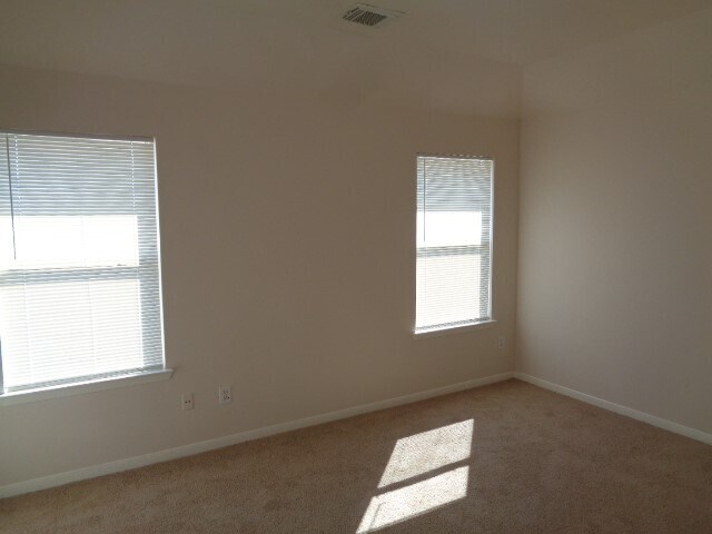 Building Photo - 6440 Mountain Pines Ln
