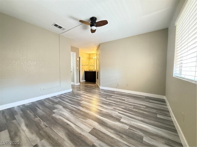 Building Photo - 6750 Del Rey Ave