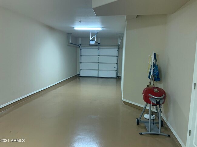 Building Photo - 14575 W Mountain View Blvd