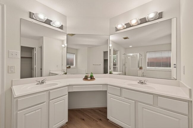 Building Photo - 14819 Appaloosa Ave