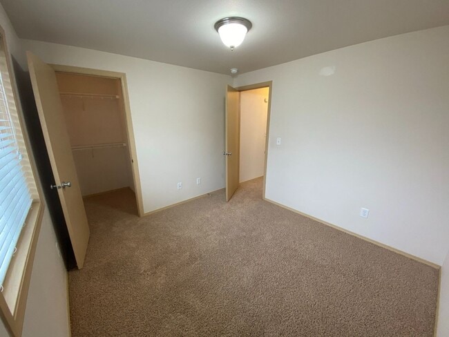 Building Photo - 5822 Austin Ct