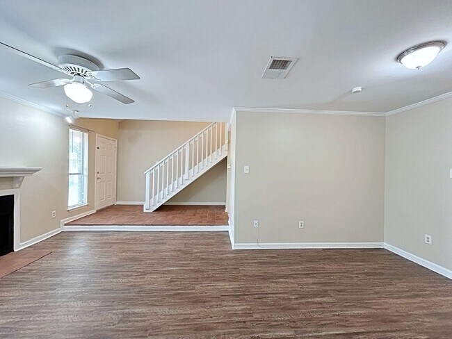 Building Photo - Prime 3 Bed, 2.5 Bath with Fireplace & Fenced Patio!