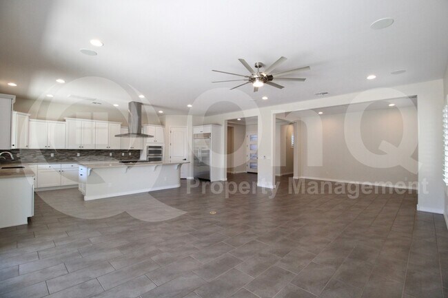 Building Photo - 3469 E Orleans Dr