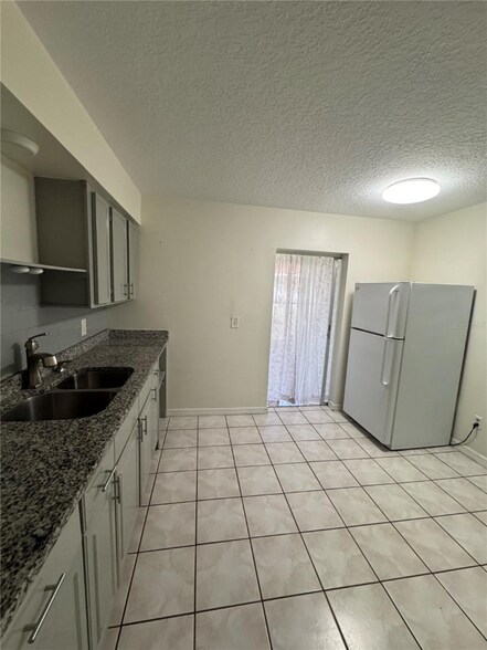 Building Photo - 30 Lago Mesa Way