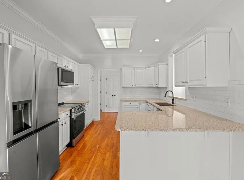 Building Photo - 7064 Brigade Ct