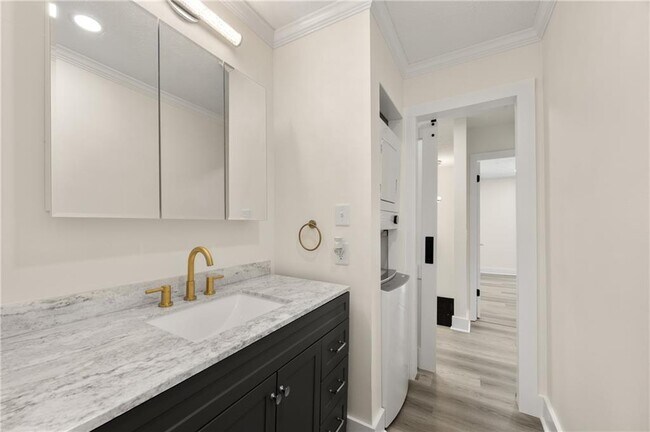 Building Photo - 3298 Abbeywood Dr