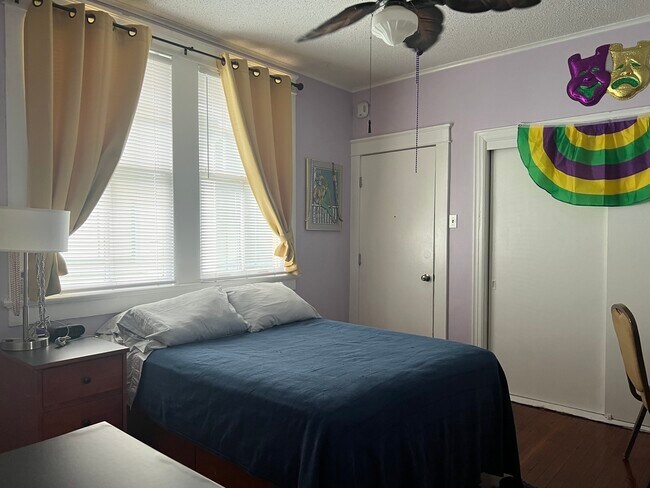 Studio bedroom - 2424 Lapeyrouse St