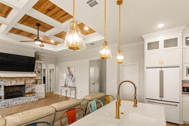 Building Photo - 440 LEGACY Pl