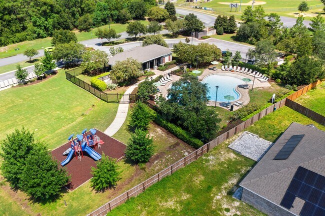 Building Photo - 1016 Limpkin St