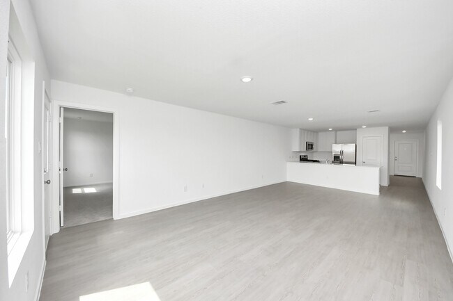 Building Photo - 317 Brandi Dr