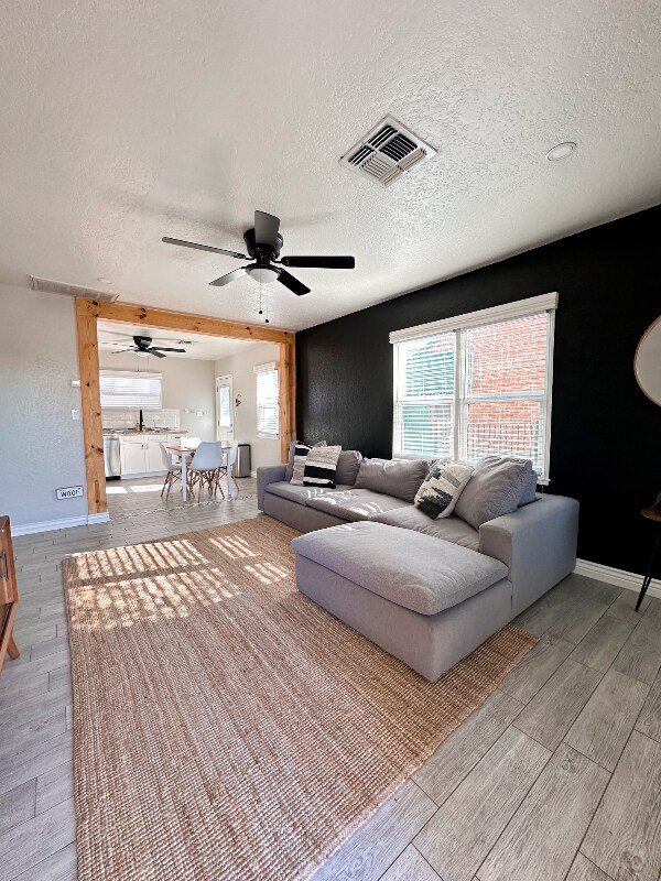 Building Photo - 217 N Morris