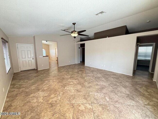 Building Photo - 3518 W Charlotte Dr