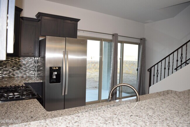 Building Photo - 1103 Nickel Hl Ave