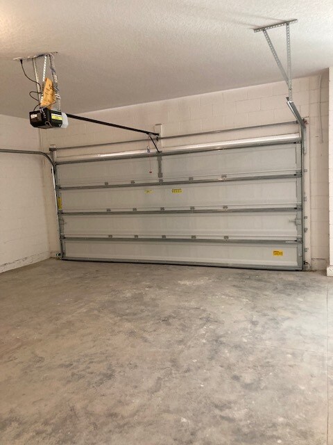 Building Photo - 50 Briarvue Ln