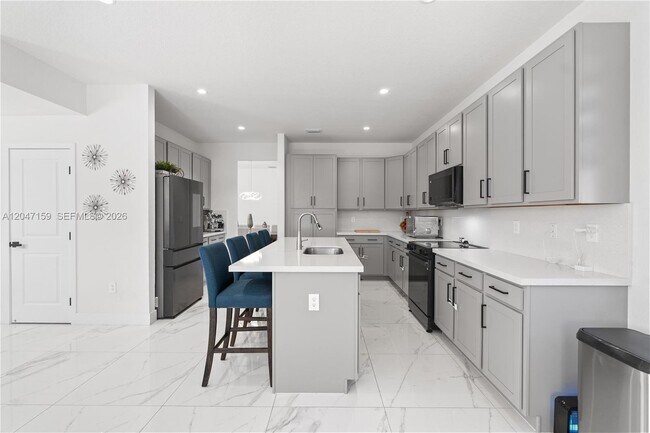 Building Photo - 14747 SW 38th Terrace