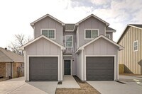 Building Photo - $1395! Stunning Fort Worth Duplex Available for Rent! Stainless Steel Fridge included!