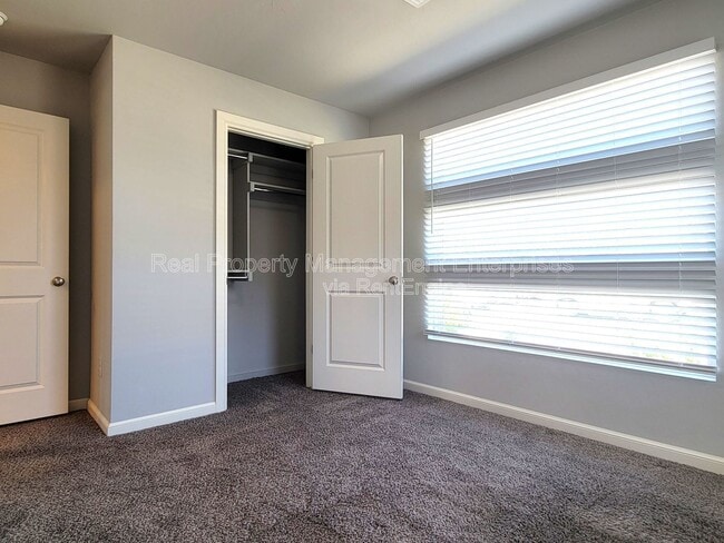 Building Photo - 18641 Cantar Dr