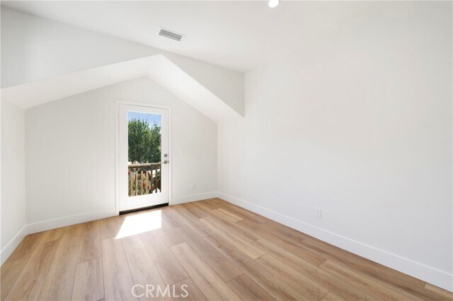 Building Photo - 175 Kingswood
