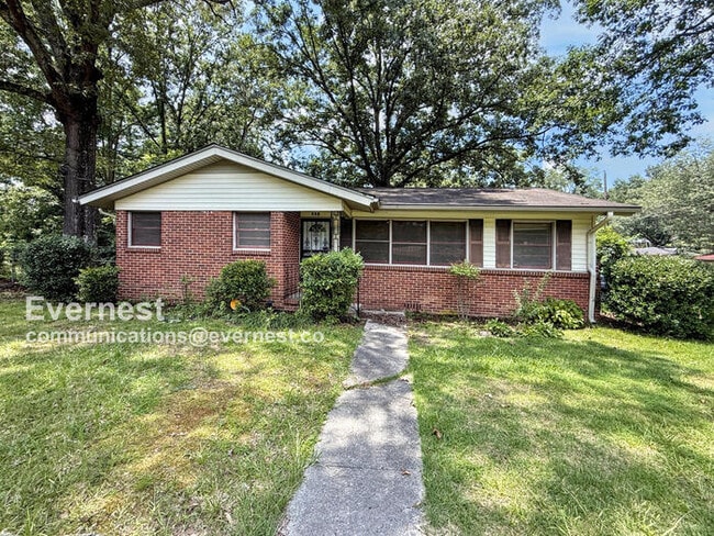 Primary Photo - 304 Westwood Dr