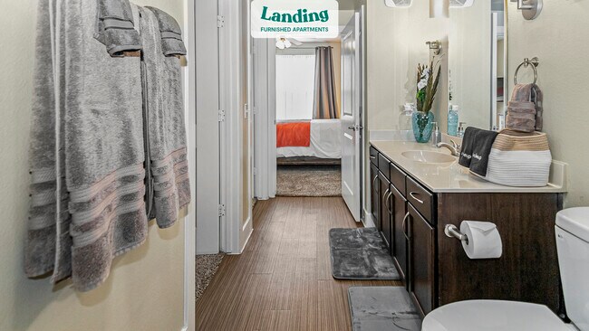 Building Photo - 7373 Valley View Ln