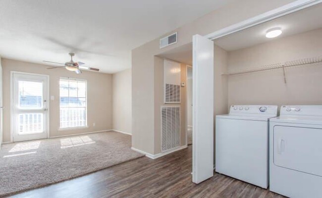 Building Photo - 1 bedroom in Tomball TX 77375