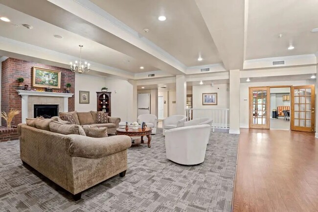 Building Photo - 1104 S Carrier Pkwy