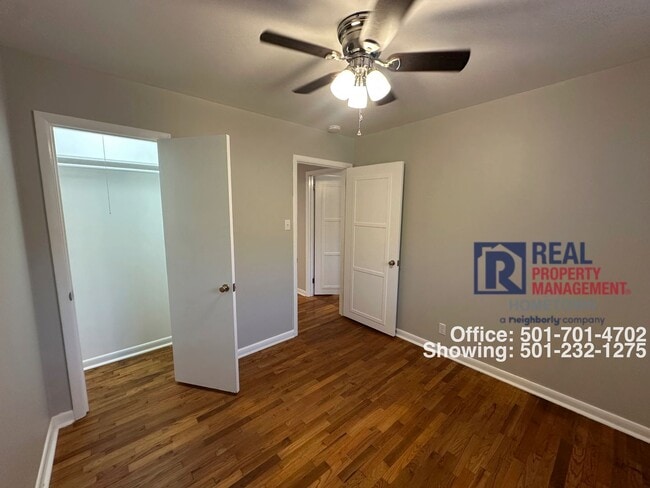 Building Photo - 300 W Mountain View Dr