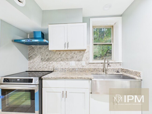 Building Photo - 1228 Market St