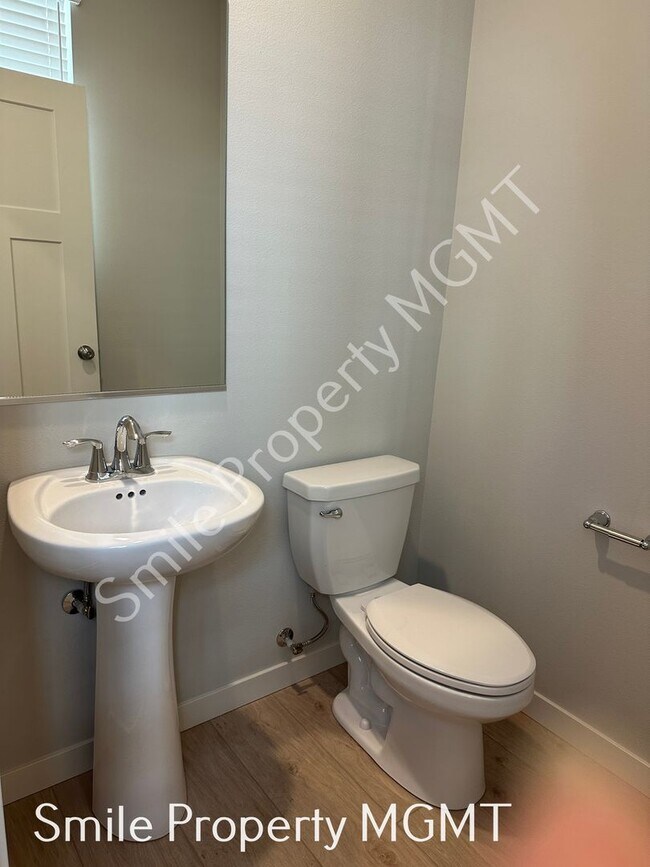 Building Photo - Brand New House for Rent