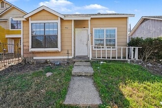 Building Photo - Charming 3-1-1 in S Dallas