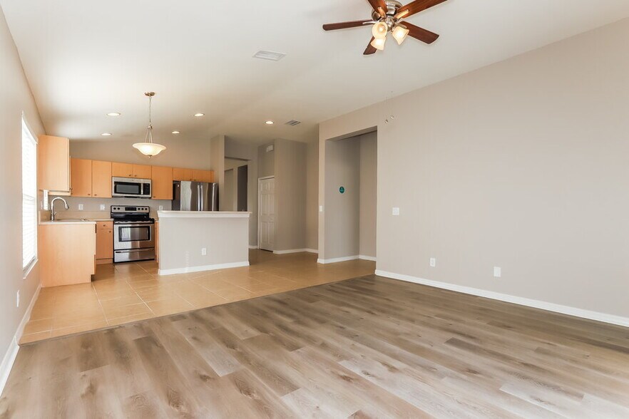 Building Photo - 11515 Mountain Bay Dr