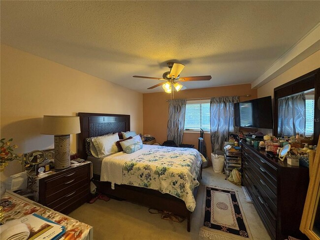 Building Photo - 1606 Flint Dr W