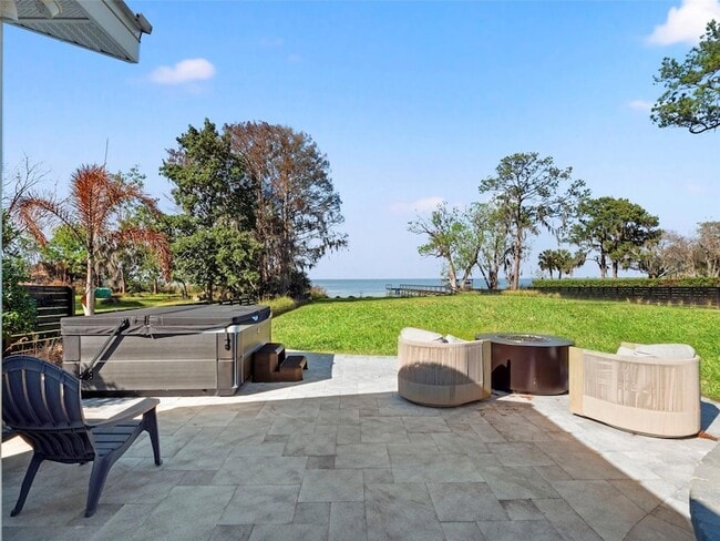 Building Photo - 1021 Temple Grove Pl